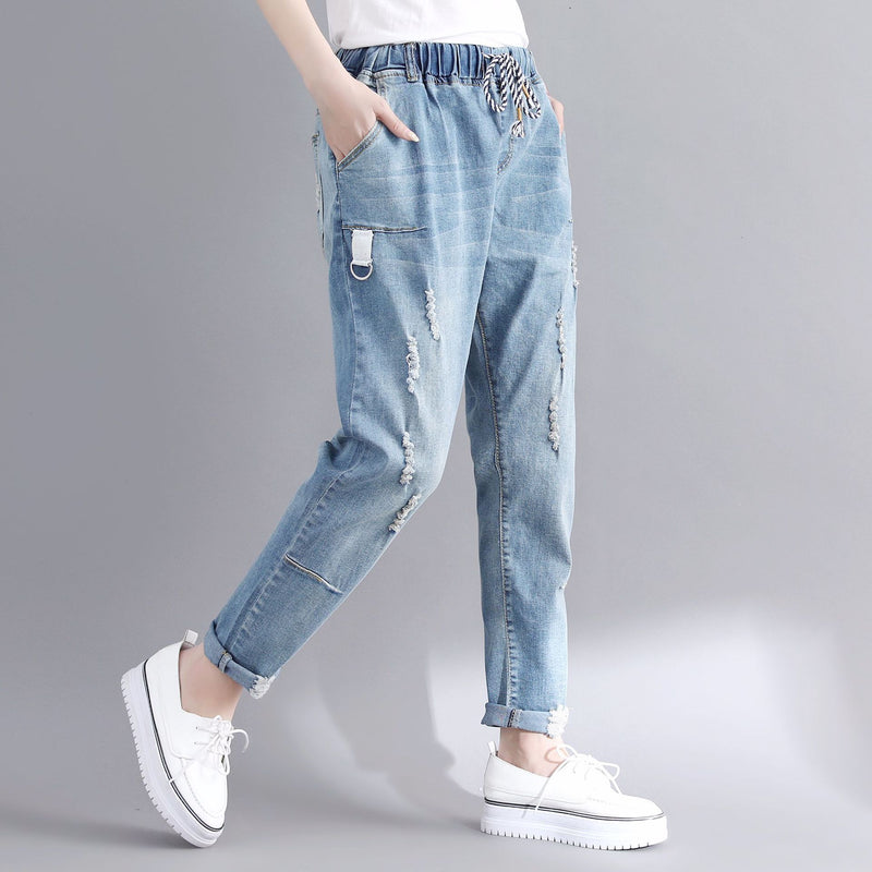 Stretch Elastic Waist Loose Slimming Ripped Jeans.