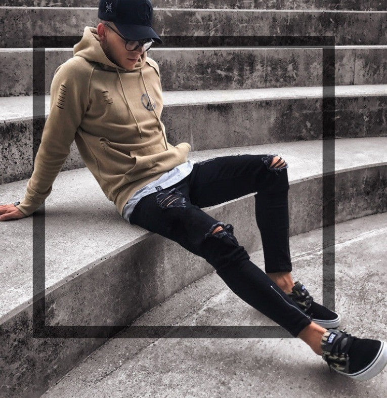 Streetwear Ripped Jeans.